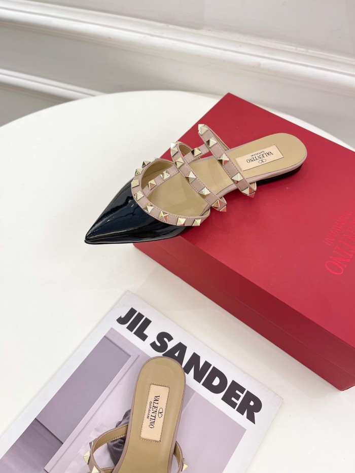 Valentino Women Shoes Mule Sandals Pointed Toe Slippers ROMAN STUD SLIDE SANDAL IN QUILTED NAPPA with Original Box Whatsapp【+1-3239614486】