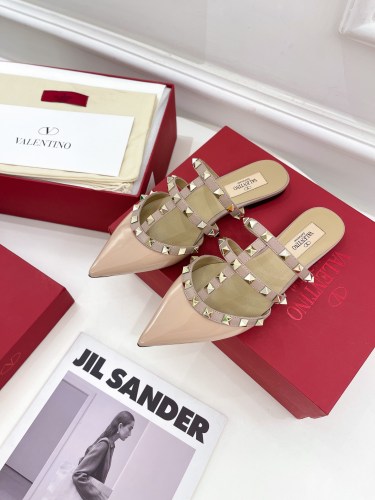 Valentino Women Shoes Mule Sandals Pointed Toe Slippers ROMAN STUD SLIDE SANDAL IN QUILTED NAPPA with Original Box Whatsapp【+1-3239614486】