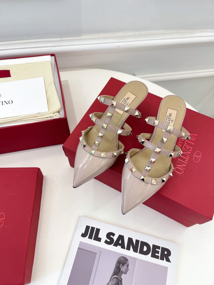 Valentino Women Shoes Mule Sandals Pointed Toe Slippers ROMAN STUD SLIDE SANDAL IN QUILTED NAPPA 5cm Heel with Original Box Whatsapp【+1-3239614486】
