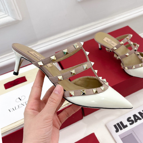 Valentino Women Shoes Mule Sandals Pointed Toe Slippers ROMAN STUD SLIDE SANDAL IN QUILTED NAPPA 5cm Heel with Original Box Whatsapp【+1-3239614486】