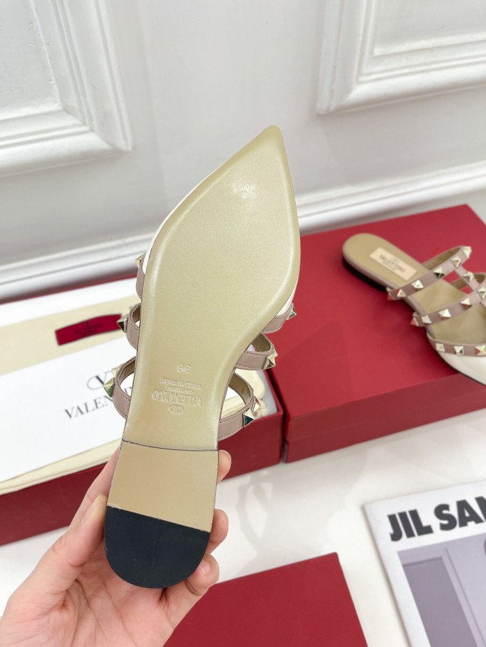 Valentino Women Shoes Mule Sandals Pointed Toe Slippers ROMAN STUD SLIDE SANDAL IN QUILTED NAPPA with Original Box Whatsapp【+1-3239614486】