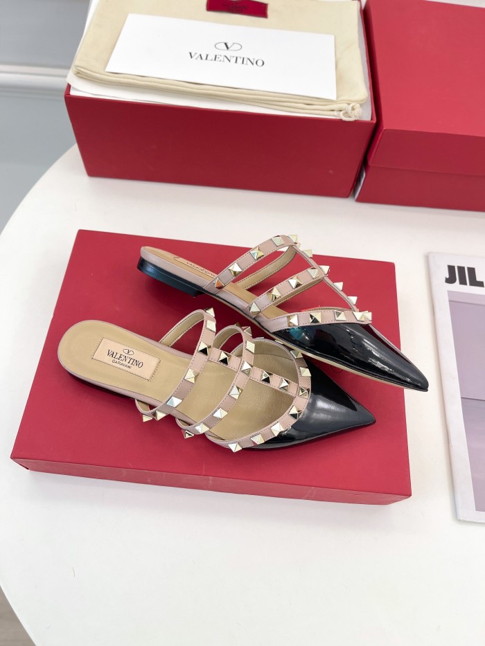 Valentino Women Shoes Mule Sandals Pointed Toe Slippers ROMAN STUD SLIDE SANDAL IN QUILTED NAPPA with Original Box Whatsapp【+1-3239614486】