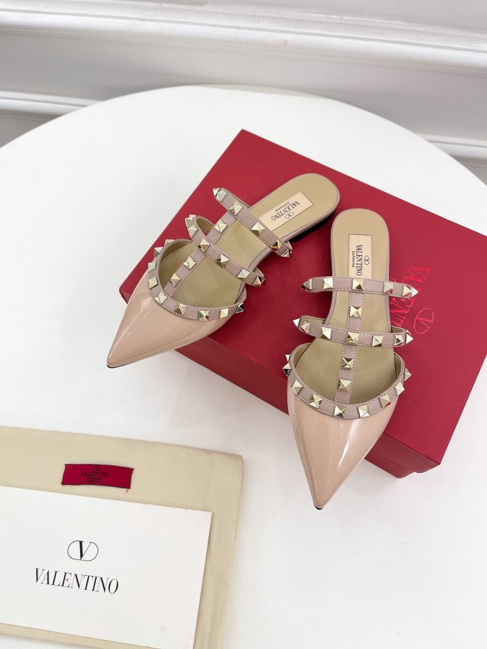 Valentino Women Shoes Mule Sandals Pointed Toe Slippers ROMAN STUD SLIDE SANDAL IN QUILTED NAPPA with Original Box Whatsapp【+1-3239614486】