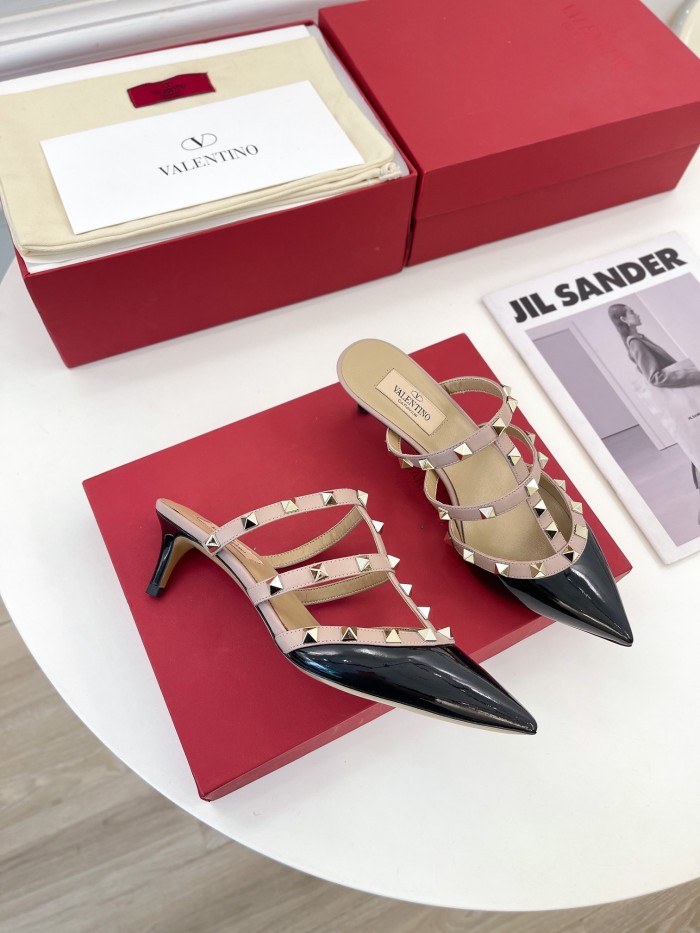 Valentino Women Shoes Mule Sandals Pointed Toe Slippers ROMAN STUD SLIDE SANDAL IN QUILTED NAPPA 5cm Heel with Original Box Whatsapp【+1-3239614486】