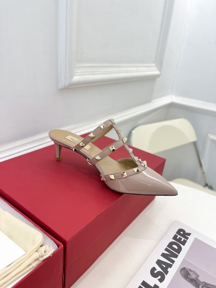 Valentino Women Shoes Mule Sandals Pointed Toe Slippers ROMAN STUD SLIDE SANDAL IN QUILTED NAPPA 5cm Heel with Original Box Whatsapp【+1-3239614486】