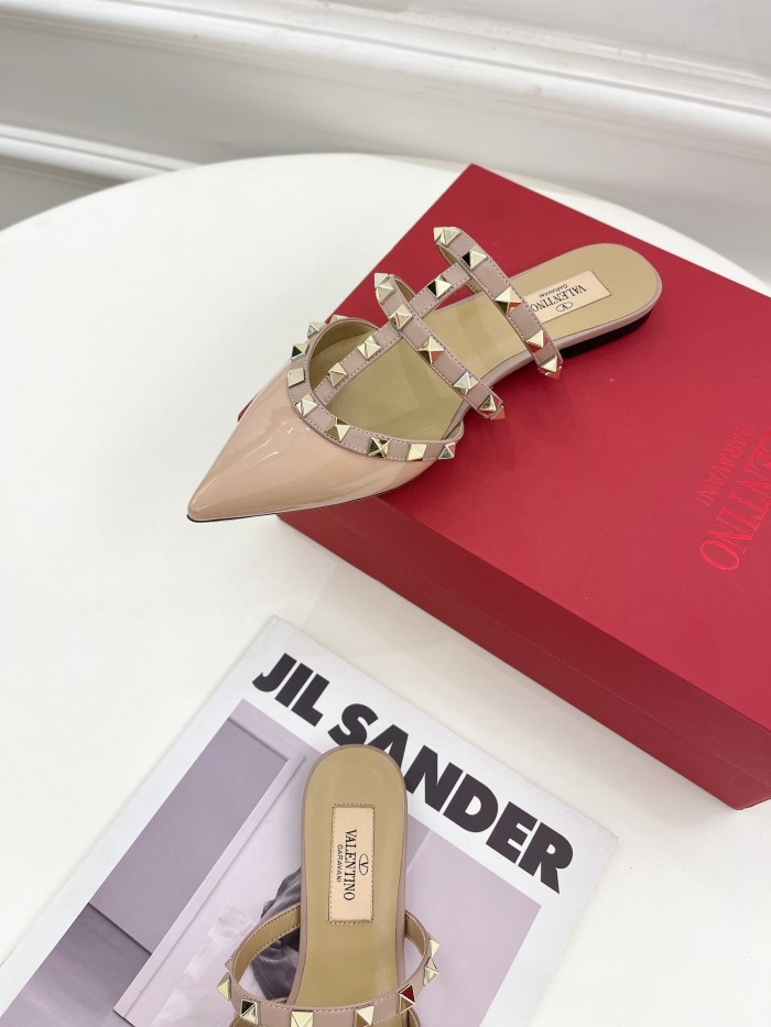 Valentino Women Shoes Mule Sandals Pointed Toe Slippers ROMAN STUD SLIDE SANDAL IN QUILTED NAPPA with Original Box Whatsapp【+1-3239614486】