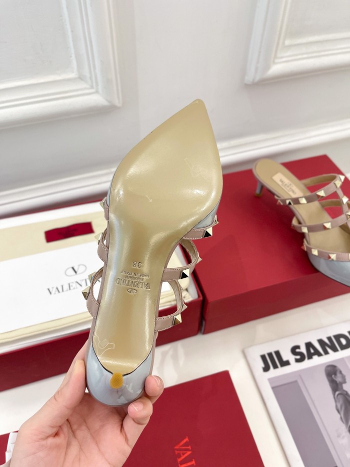Valentino Women Shoes Mule Sandals Pointed Toe Slippers ROMAN STUD SLIDE SANDAL IN QUILTED NAPPA 5cm Heel with Original Box Whatsapp【+1-3239614486】