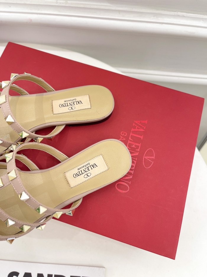Valentino Women Shoes Mule Sandals Pointed Toe Slippers ROMAN STUD SLIDE SANDAL IN QUILTED NAPPA with Original Box Whatsapp【+1-3239614486】