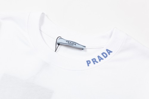 Prada Luxury Brand Men Womens Short Sleeve T-Shirt Whatsapp 【+1-3239614486】