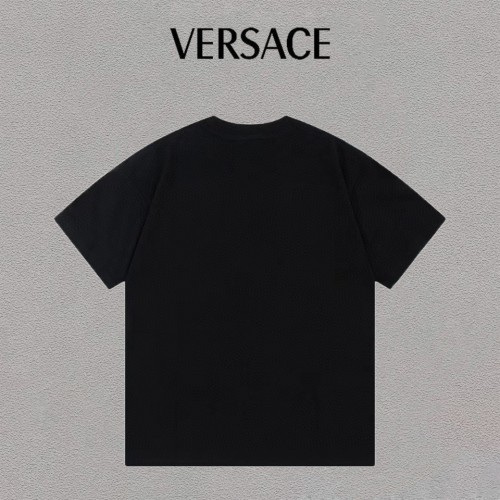 Versace Luxury Brand Men Womens Short Sleeve T-Shirt Whatsapp 【+1-3239614486】