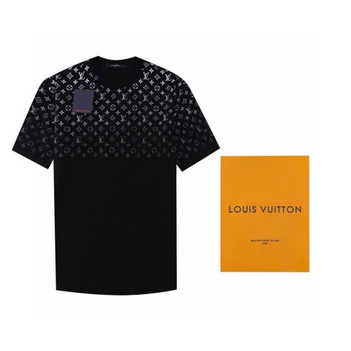 Louis Vuitton Luxury Brand Men Womens Short Sleeve T-Shirt Whatsapp 【+1-3239614486】