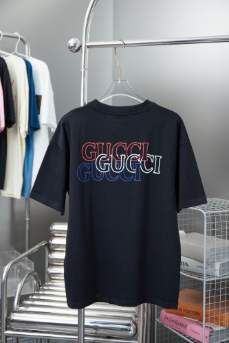 Gucci Luxury Brand Women Mens Short Sleeve T-Shirt COTTON JERSEY T-SHIRT WITH GUCCI PRINT Whatsapp 【+1-3239614486】