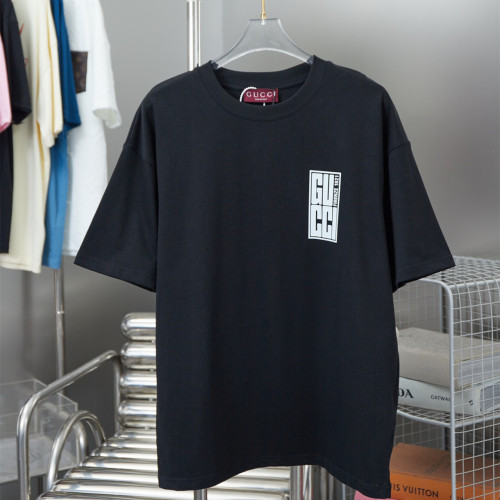 Gucci Luxury Brand Women Mens Short Sleeve T-Shirt COTTON JERSEY T-SHIRT WITH GUCCI PRINT Whatsapp 【+1-3239614486】