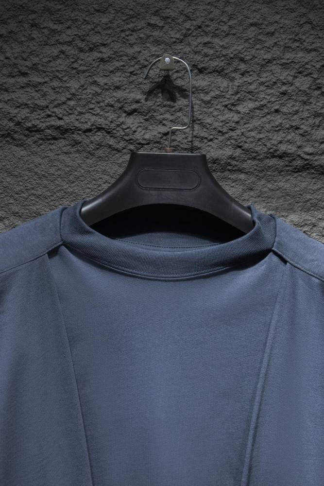 Balenciaga Womens Mens Long Sleeve Sweatshirt Luxury Brand Mens Sweatshirts Whatsapp【+1-3239614486】
