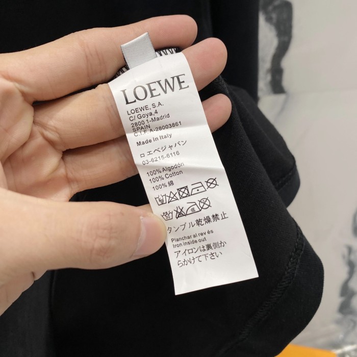 Loewe Womens Mens Sweatshirt Luxury Brand Mens Sweatshirts Whatsapp【+1-3239614486】