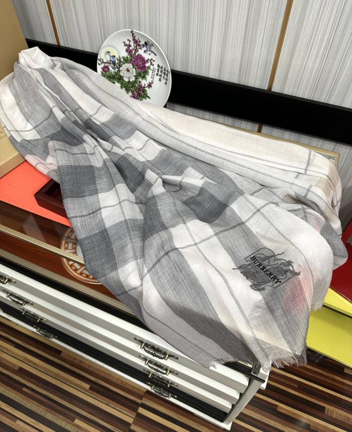 Burberry Scarves Womens Fashion Scarf with Original Box Whatsapp【+1-3239614486】