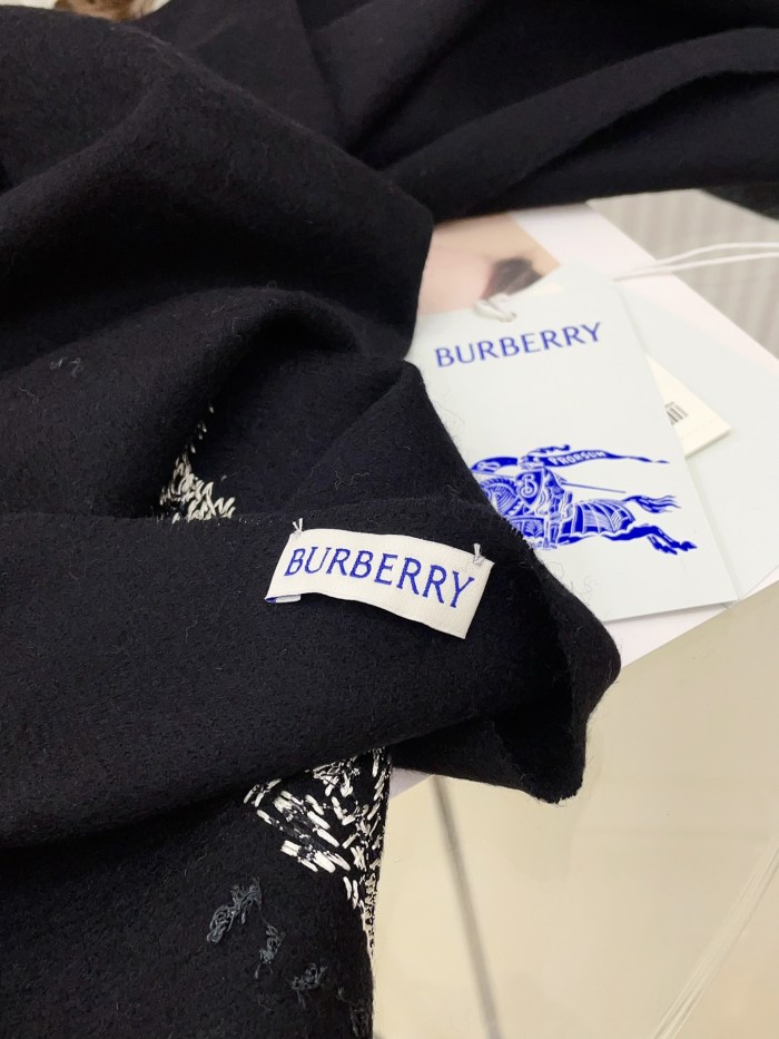 Burberry Scarves Men Womens Fashion Scarf with Original Box Whatsapp【+1-3239614486】