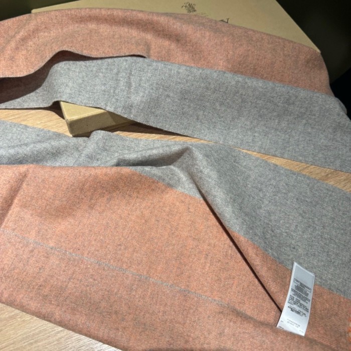 Burberry Scarves Men Womens Fashion Scarf with Original Box Whatsapp【+1-3239614486】