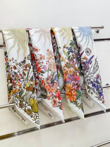 Dior Scarves Womens Fashion Scarf Dior 4 Saisons Hiver Soleil 90 Square Scarf with Original Box Whatsapp【+1-3239614486】
