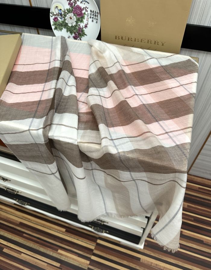 Burberry Scarves Womens Fashion Scarf with Original Box Whatsapp【+1-3239614486】
