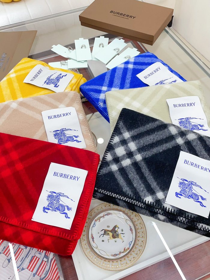 Burberry Scarves Men Womens Fashion Scarf Check Wool Scarf 80792481 with Original Box Whatsapp【+1-3239614486】