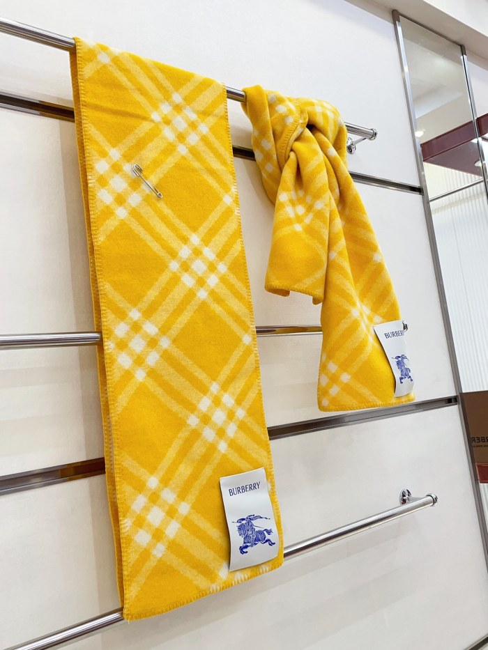 Burberry Scarves Men Womens Fashion Scarf Check Wool Scarf with Original Box Whatsapp【+1-3239614486】