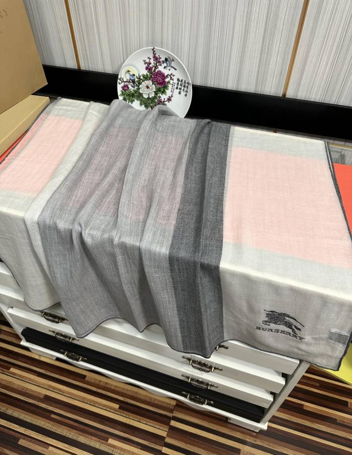Burberry Scarves Womens Fashion Scarf with Original Box Whatsapp【+1-3239614486】