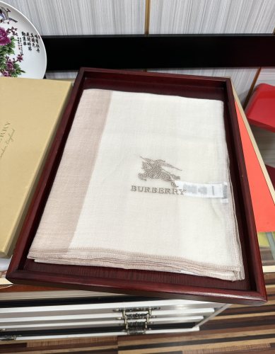 Burberry Scarves Womens Fashion Scarf with Original Box Whatsapp【+1-3239614486】