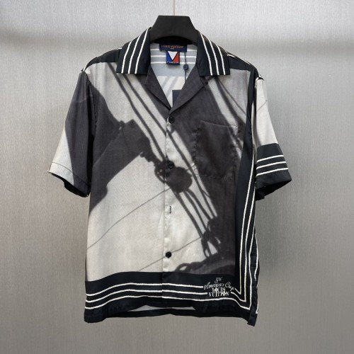Louis Vuitton Women Mens Short Sleeve Shirts Luxury Brand Mens Shirt Printed Short-Sleeved Silk Shirt 1AFVTQ Top Quality Whatsapp 【+1-3239614486】