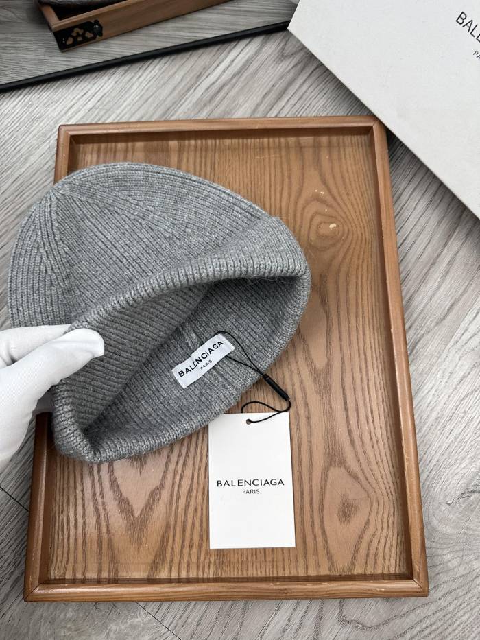 Balenciaga Mens Womens Hats Luxury Brand Design Balenciaga Knit Hat with Original Box Whatsapp 【+1-3239614486】