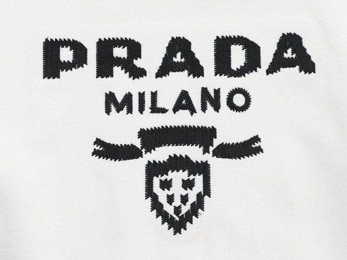 Prada Women Mens Long Sleeve T Shirts Sweatshirt Luxury Brand Mens Sweatshirts Whatsapp【+1-3239614486】