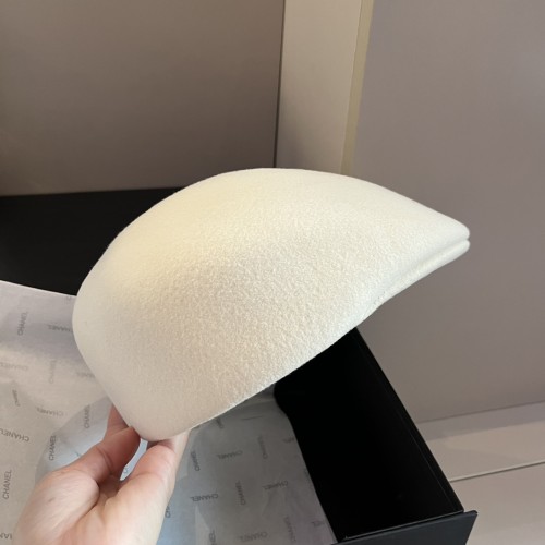 Loewe Womens Beret Hat Luxury Brand Design Loewe Hats with Original Box Whatsapp 【+1-3239614486】