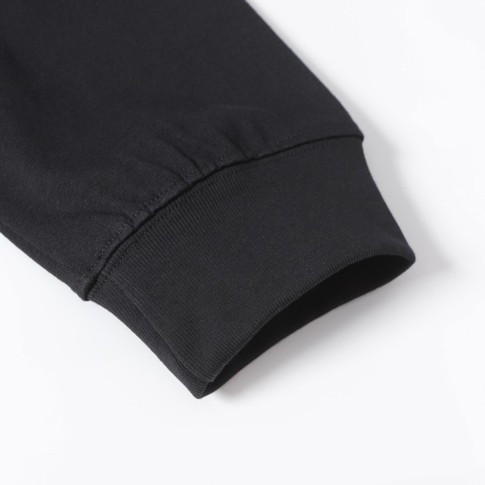 Louis Vuitton Luxury Brand Men Womens Long Sleeve T-Shirt Whatsapp 【+1-3239614486】