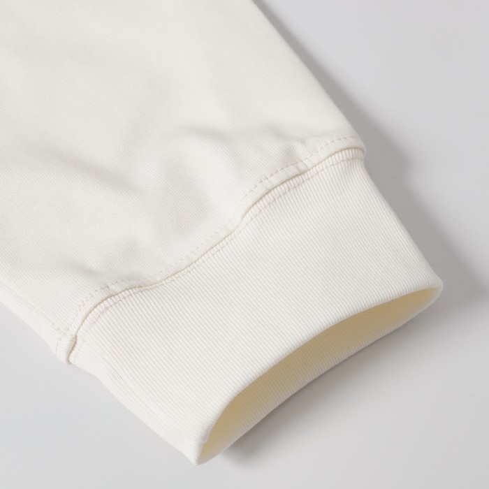 Louis Vuitton Luxury Brand Men Womens Long Sleeve T-Shirt Whatsapp 【+1-3239614486】
