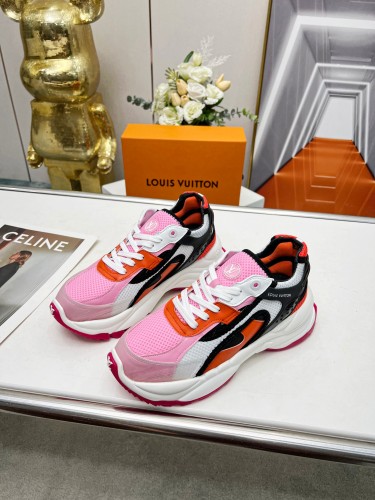 Louis Vuitton Womens Shoes Sneakers Lace-Up Luxury Brand Fashion LV Run 55 Sneaker with Original Box 1ACGOQ Whatsapp 【+1-3239614486】