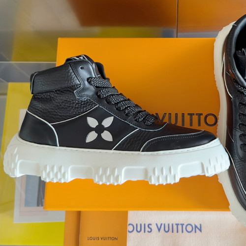 Louis Vuitton Mens Shoes Fashion Sneakers Design Luxury Brand LV Space Lander SNEAKER with Original Box Whatsapp 【+1-3239614486】