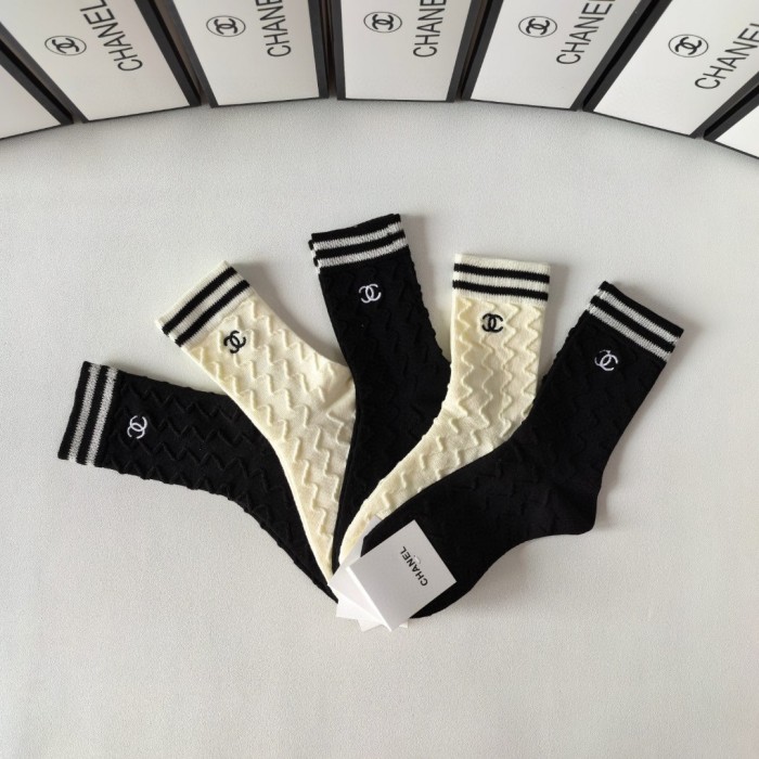 Chanel Socks 5 Pairs with Original Box Luxury Brand Breathable Chanel Sock whatsapp 【+1-3239614486】