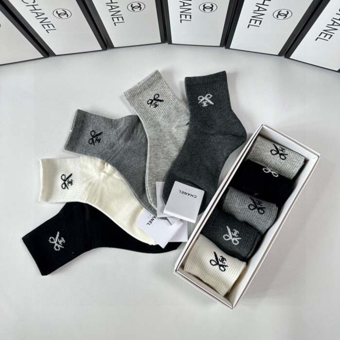 Chanel Socks 5 Pairs with Original Box Luxury Brand Breathable Chanel Sock whatsapp 【+1-3239614486】