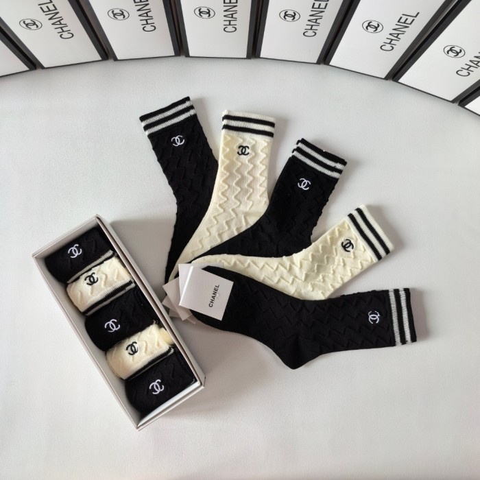 Chanel Socks 5 Pairs with Original Box Luxury Brand Breathable Chanel Sock whatsapp 【+1-3239614486】