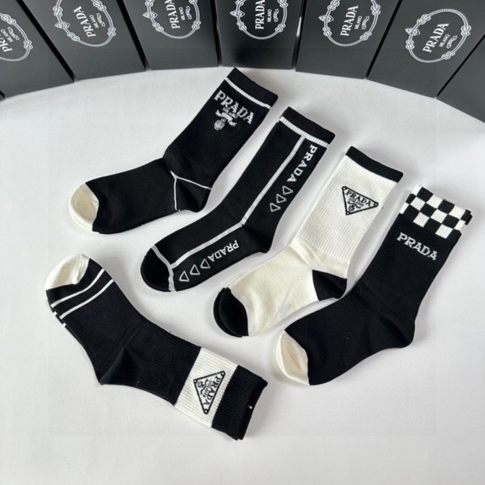 Prada Socks 5 Pairs with Original Box Luxury Brand Breathable Chanel Sock whatsapp 【+1-3239614486】