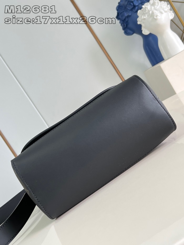 Louis Vuitton Womens Bags Handbags Luxury Brand Fashion Type Pulse Messenger M12681 whatsapp【+1-3239614486】