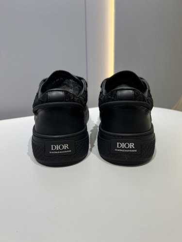 Dior Mens Shoes Sneakers Luxury Brand DIOR AND KAWS B33 Spin Sneaker -LIMITED AND NUMBERED EDITION Dior Oblique Canvas whatsapp【+1-3239614486】