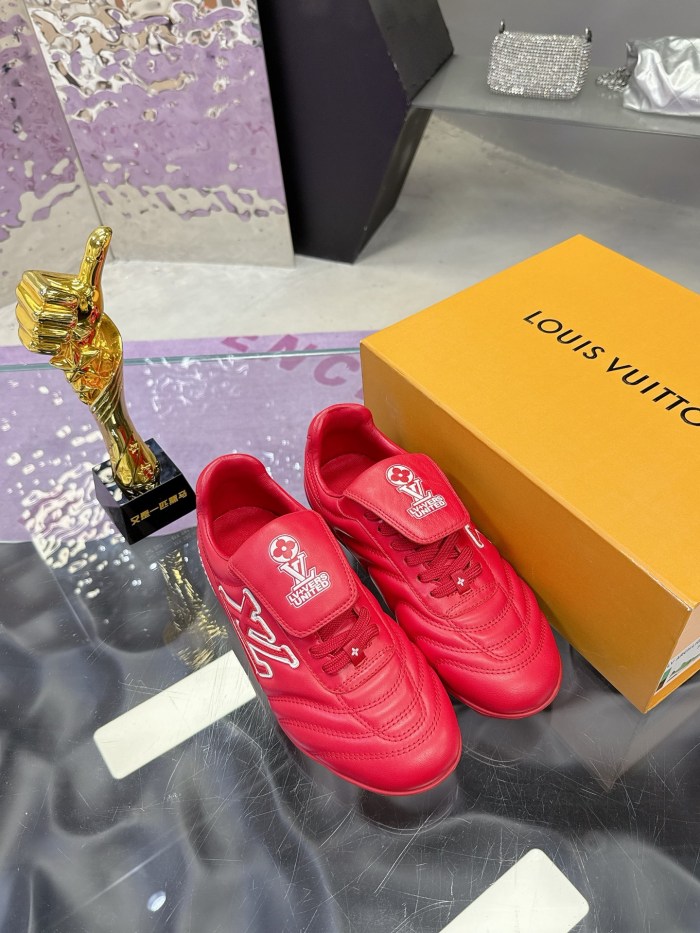 Louis Vuitton Mens Womens Unisex Shoes Fashion Sneakers Design Luxury Brand 1AHDPS LV Footprint Soccer Sneaker with Original Box Whatsapp 【+1-3239614486】