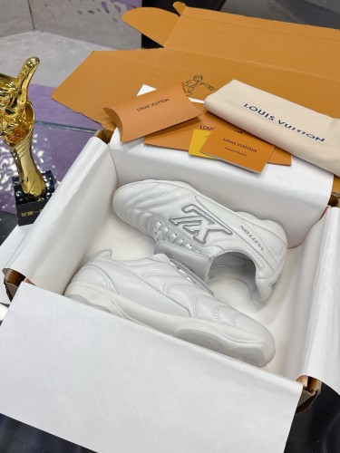Louis Vuitton Mens Womens Unisex Shoes Fashion Sneakers Design Luxury Brand 1AHAI4 LV Footprint Soccer Sneaker with Original Box Whatsapp 【+1-3239614486】