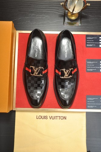 Louis Vuitton Men Shoes Dress Shoes Fashion Luxury Brand Mens Casual Shoes with Original Box whatsapp 【+1-3239614486】