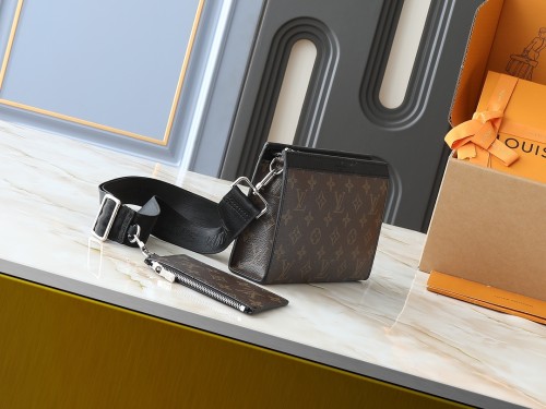 Louis Vuitton Womens Shoulder Bags Luxury Brand M81124 Gaston Wearable Wallet Monogram Eclipse with Original Box whatsapp 【+1-3239614486】