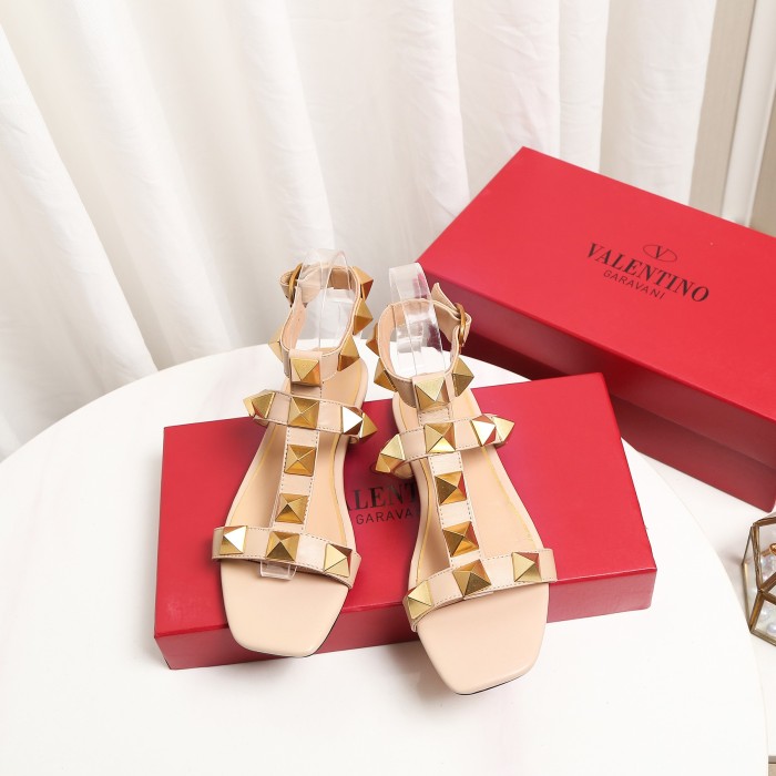 Valentino Women Shoes Mule Sandals Pointed Toe Slippers ROMAN STUD SLIDE SANDAL IN QUILTED NAPPA with Original Box Whatsapp【+1-3239614486】