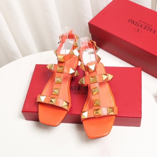 Valentino Women Shoes Mule Sandals Pointed Toe Slippers ROMAN STUD SLIDE SANDAL IN QUILTED NAPPA with Original Box Whatsapp【+1-3239614486】