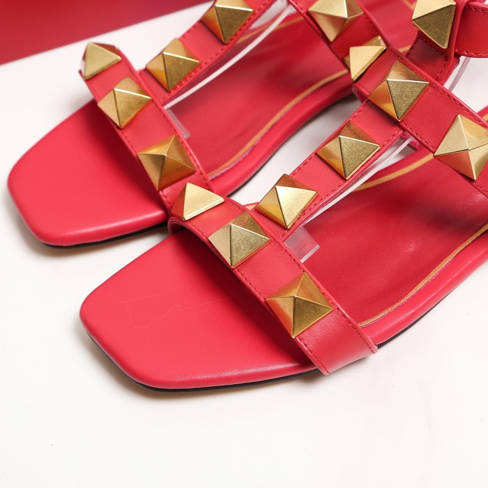 Valentino Women Shoes Mule Sandals Pointed Toe Slippers ROMAN STUD SLIDE SANDAL IN QUILTED NAPPA with Original Box Whatsapp【+1-3239614486】