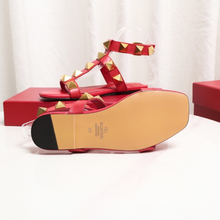 Valentino Women Shoes Mule Sandals Pointed Toe Slippers ROMAN STUD SLIDE SANDAL IN QUILTED NAPPA with Original Box Whatsapp【+1-3239614486】